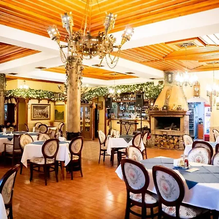 Globus Hotel
