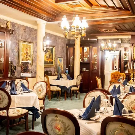 глобус Хотел